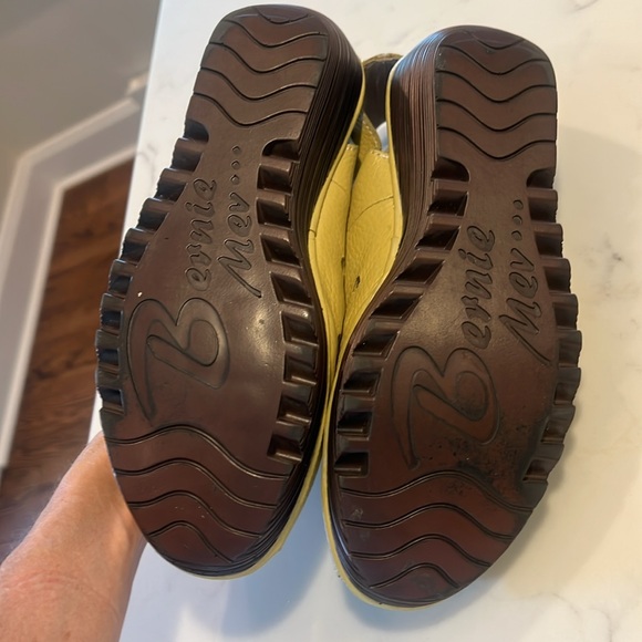 Bernie Mev Womens 41 EU 10-10.5 US Leather Wedge Shoes - Picture 4 of 7